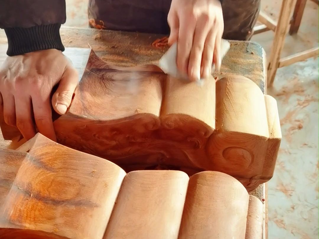 匠心之作，方寸之间 实拍红木家具手工打磨工艺全记录